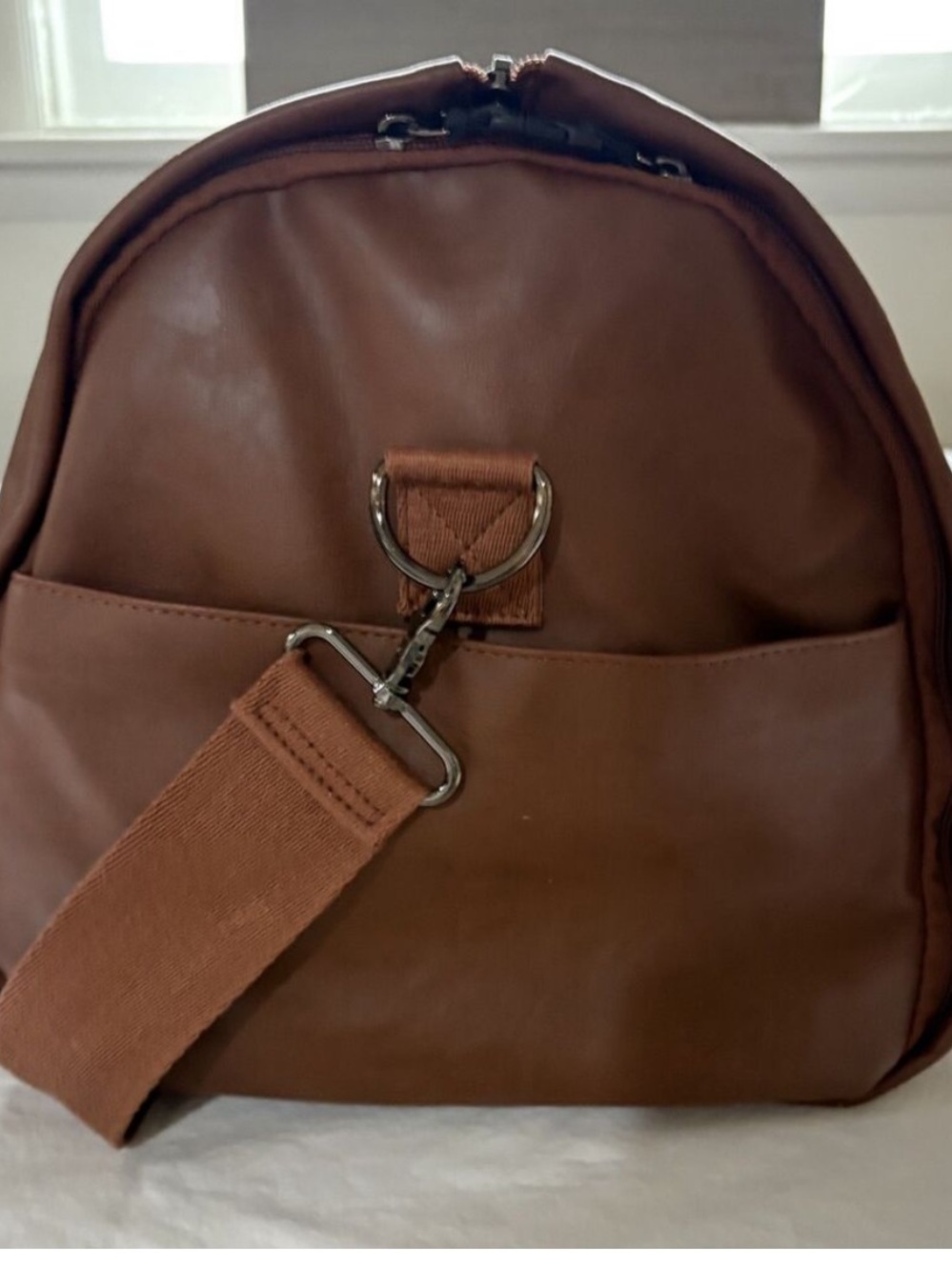 Classic Brown Leather Duffel Garment Bag for Men - Picture 6 of 10